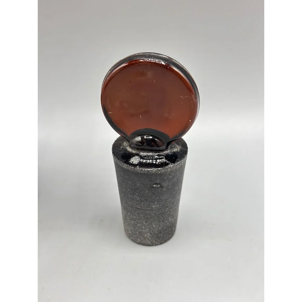 Vtg Brown Amber Glass Bottle Stoppers Set of‎ 2 Round Coin Top Apothecary Brown